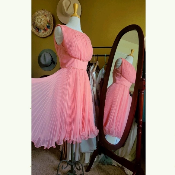 Vintage pink lace chiffon gowns - vintage maxi dress coming soon! - Picture 4 of 10